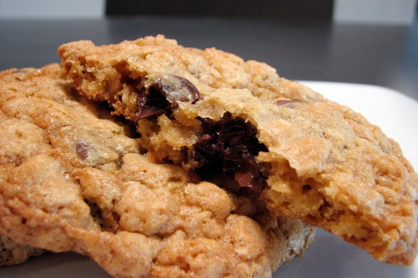 Oatmeal chocolate chunk cookies 